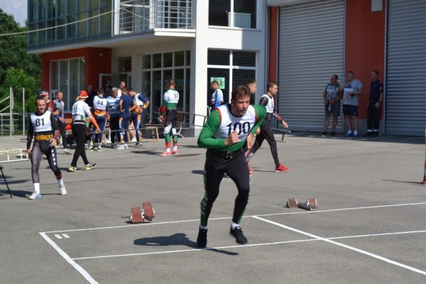 Успех на първия турнир по пожароприложен спорт за Купа „Севтополис“!