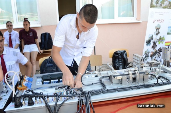 За поредна година атрактивният Технофест изпълни Механото 