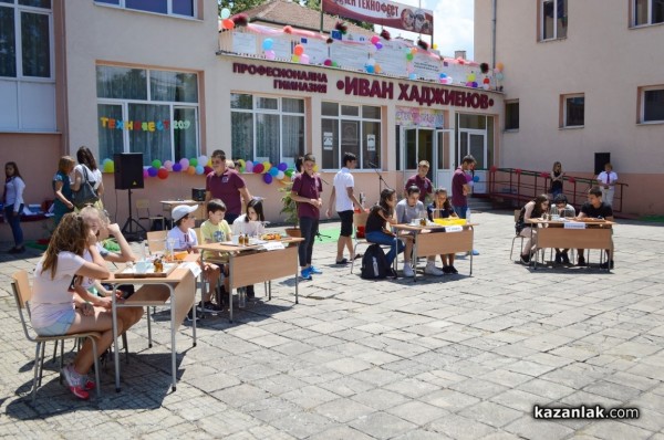 За поредна година атрактивният Технофест изпълни Механото 