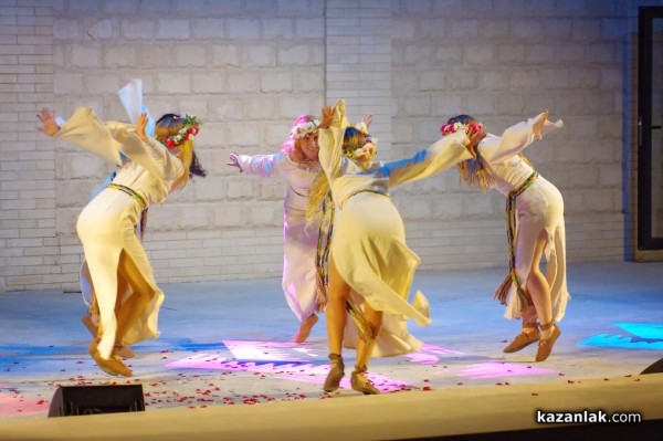 Стотици гости изпълниха амфитеатъра за пръв път в комплекс “Дамасцена“