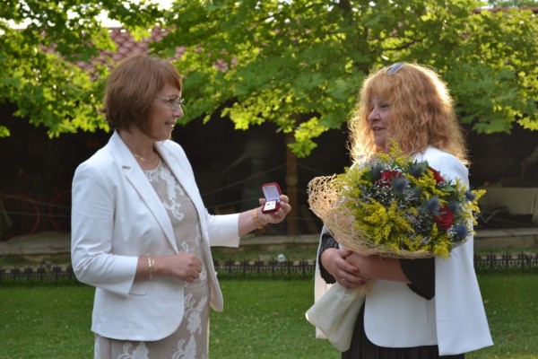 Кметът на Казанлък връчи наградата на 16–я носител на Голямата годишна награда за журналистика на БАРМ