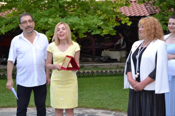 Кметът на Казанлък връчи наградата на 16–я носител на Голямата годишна награда за журналистика на БАРМ