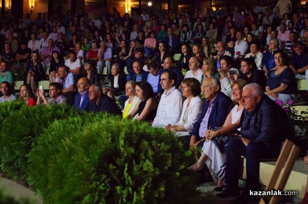 Стотици гости изпълниха амфитеатъра за пръв път в комплекс “Дамасцена“
