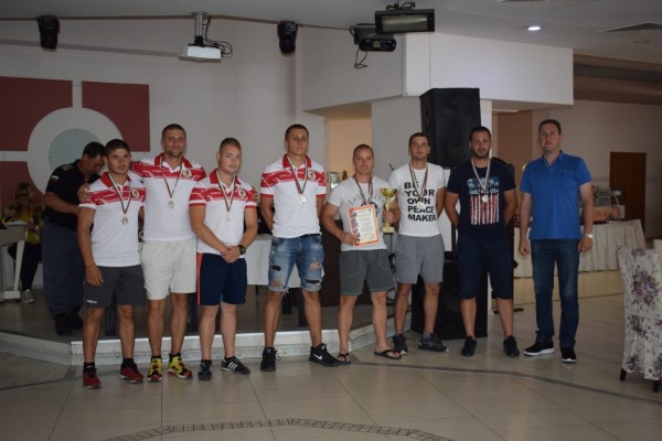 Пожарникарите от Стара Загора грабнаха купа “Севтополис“