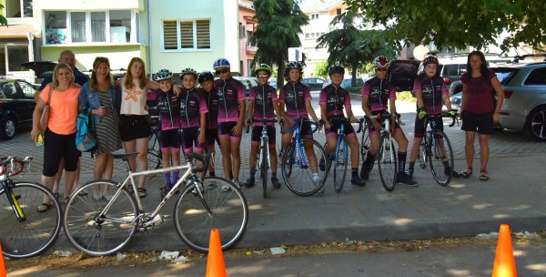 Достойно представяне на колоездачите от КК “Лястовица“