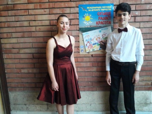 С 18 награди казанлъшките пианисти завършиха последните конкурси за сезона