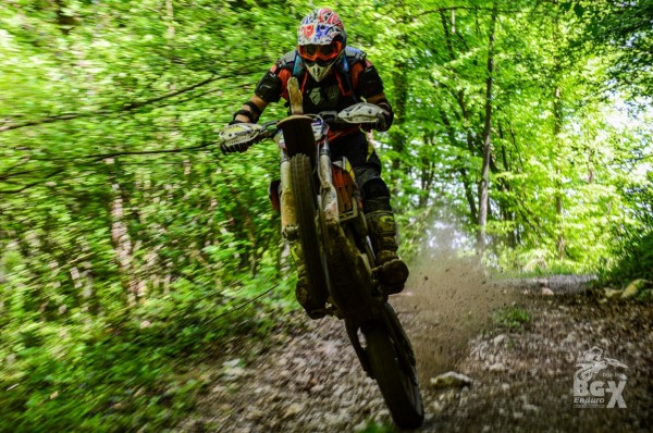 Над 100 участници в екстремното EnduroX Alba-Damascena