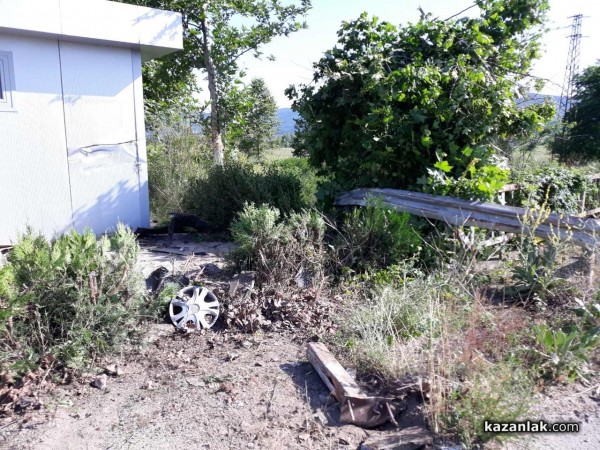 „Ауди“ падна в Старата река