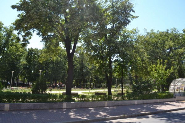 Започват летните обиколки на Казанлък с влакче