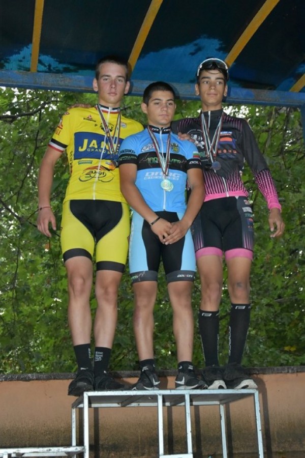 Сребро за лястовиците