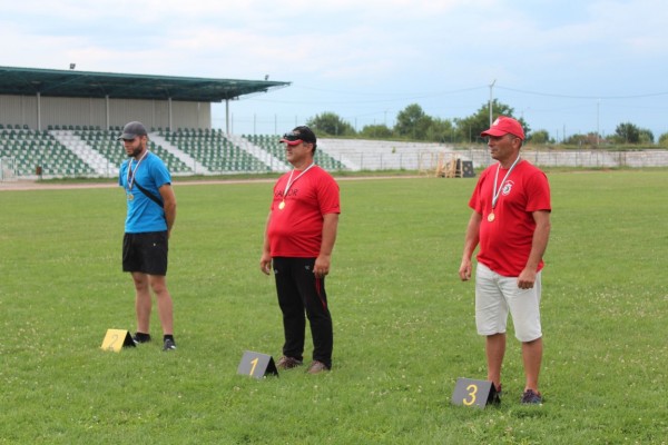 “Раптор арчери“ си отстреляха златен и сребърен медал