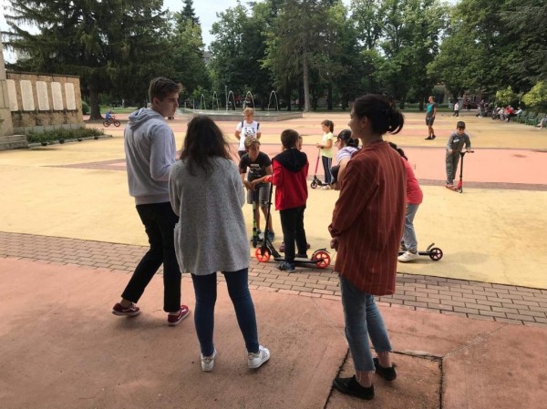 Малките казанлъчани в надпревара за “Скейтротрол“