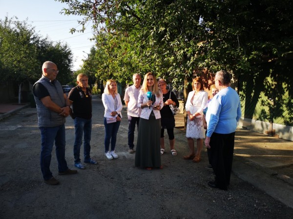 Община Казанлък и местният бизнес възстановиха покрива на ударената от мълния къща