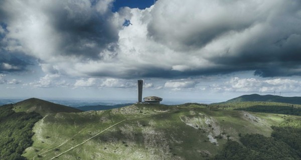 Паметникът Бузлуджа ще получи безвъзмездно 185 000 долара