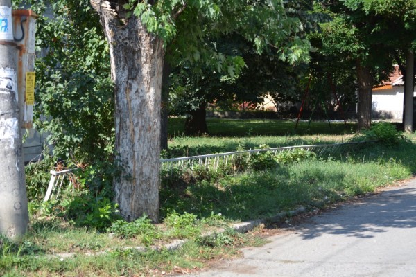 Ново парково пространство на мястото на Дервишевата градинка