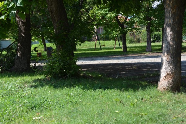 Ново парково пространство на мястото на Дервишевата градинка