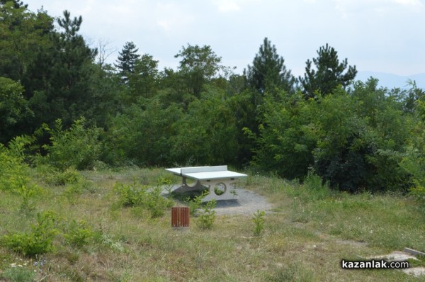 Вандали потрошиха и изгориха “Гледката“ на Тюлбето