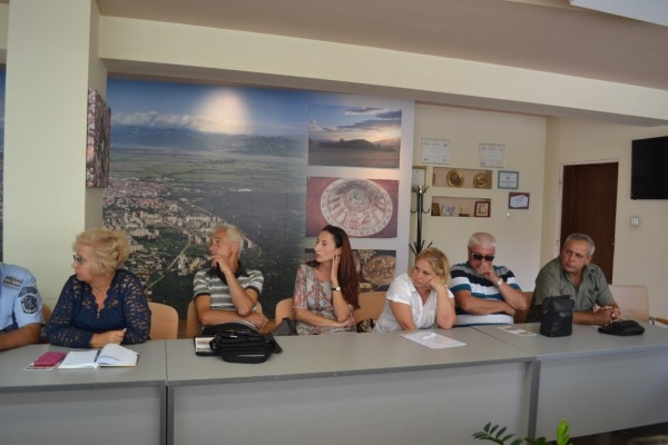 Среща на кметове и институции за опасността от Африканска чума