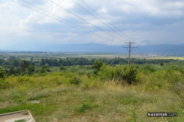 Вандали потрошиха и изгориха “Гледката“ на Тюлбето