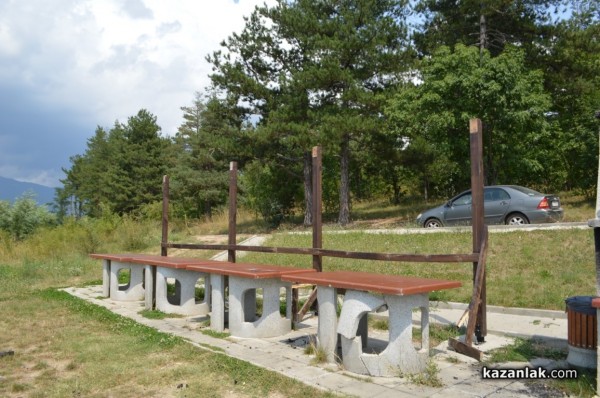 Вандали потрошиха и изгориха “Гледката“ на Тюлбето