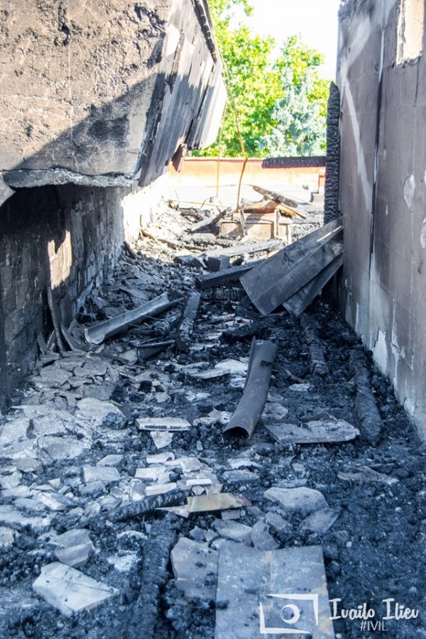 Бързата реакция на пожарникарите е предотвратила по-сериозни щети от пожара в Павел баня