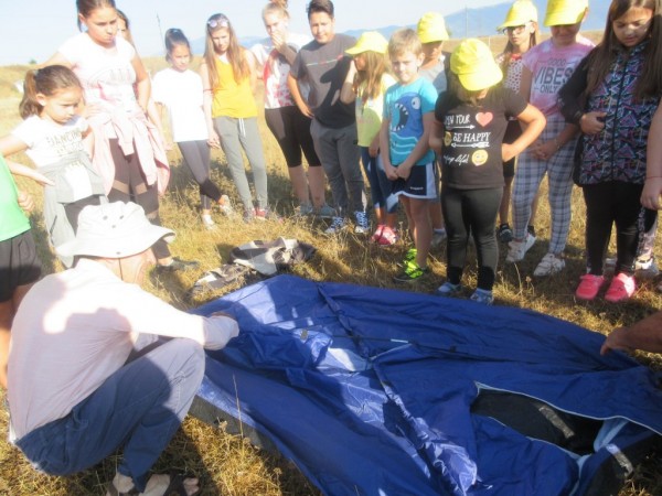 Деца от Копринка с нови умения, вече могат да разпъват палатки