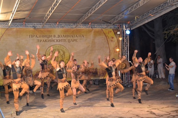 В Казанлък бяха официално открити 14-те Празници в Долината на тракийските царе