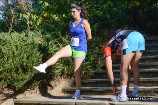 Наградиха най-бързите бегачи в първия полумаратон „Thracian Run” 