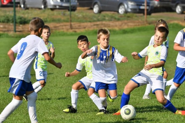 Футболистите на “Арена Запад“ триумфираха в международен турнир. Разбиха отбора на Румъния с 4:0