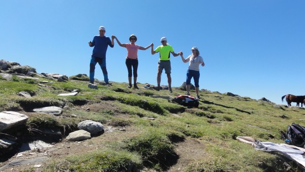 100 казанлъшки туристи участваха в лятнa историческо-планинарска обиколка “Осогово“2019”