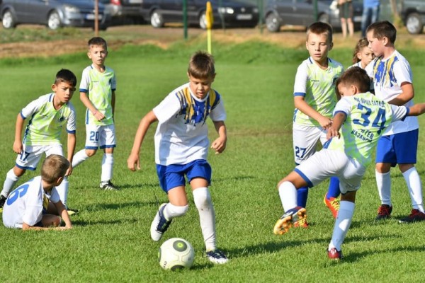 Футболистите на “Арена Запад“ триумфираха в международен турнир. Разбиха отбора на Румъния с 4:0