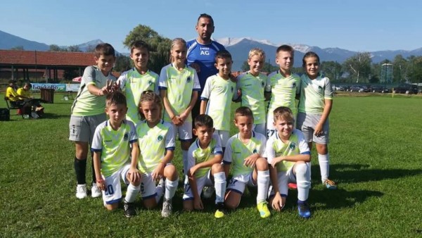 Футболистите на “Арена Запад“ триумфираха в международен турнир. Разбиха отбора на Румъния с 4:0