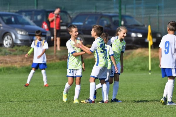 Футболистите на “Арена Запад“ триумфираха в международен турнир. Разбиха отбора на Румъния с 4:0