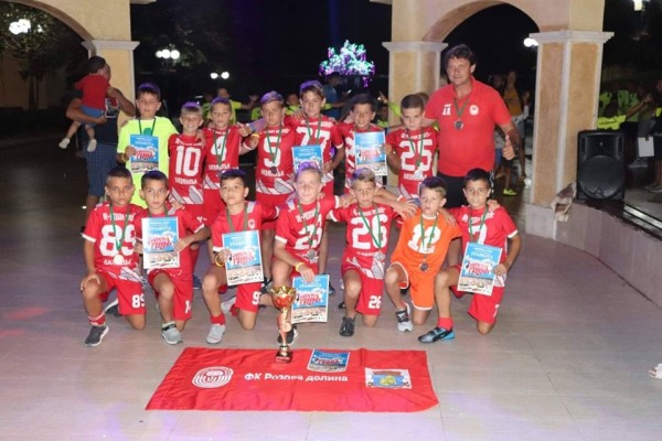 Сребро за “Розите“ от турнира “Мистрал къп 2019“