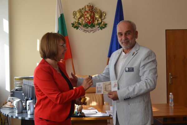 Кметът на Казанлък се срещна с представители на Ротари клуб