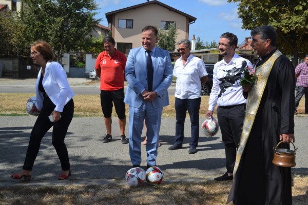„Първа копка“ на новия Тренировъчен мини футболен комплекс в Казанлък!