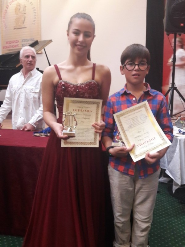 Тома Вълков и Адриана Узунова отново с първи награди