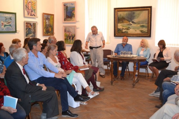 Шипканлии обсъдиха проекта за възстановяване на читалище „Светлина“