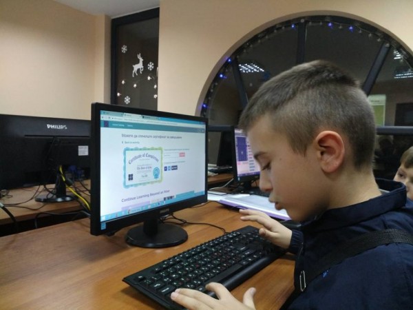 Детската академия по програмиране и роботика приема ученици вече и с Arduino