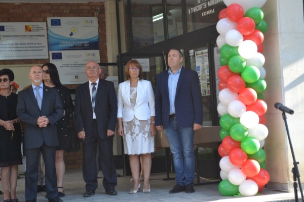 Празници във всички казанлъшки училища за първия учебен ден