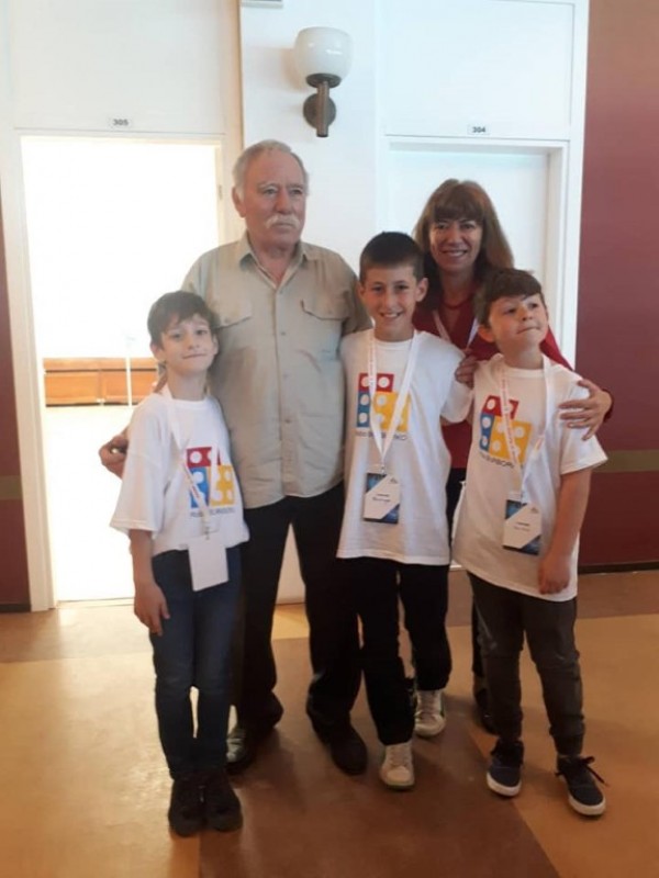 Детската академия по програмиране и роботика приема ученици вече и с Arduino