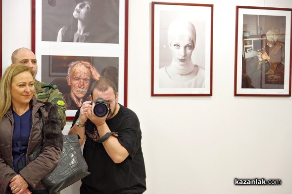Втори Фото Салон предизвиква казанлъшките фотографи