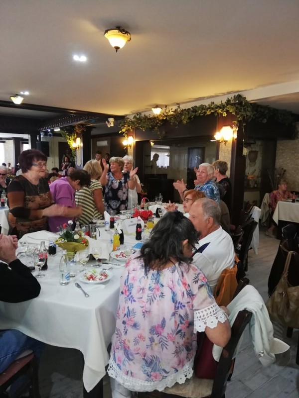 Галина Стоянова в навечерието на Международния ден на възрастните хора: „За мен е радост да ви гледам, да ви се радвам и да ви настигам!“