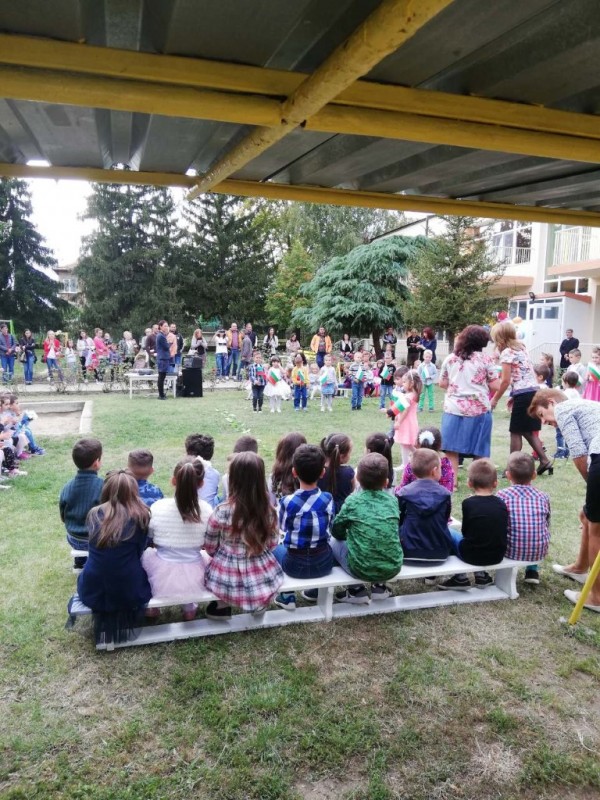 Детска градина №17 „Славейче“ отваря врати за децата след ремонт