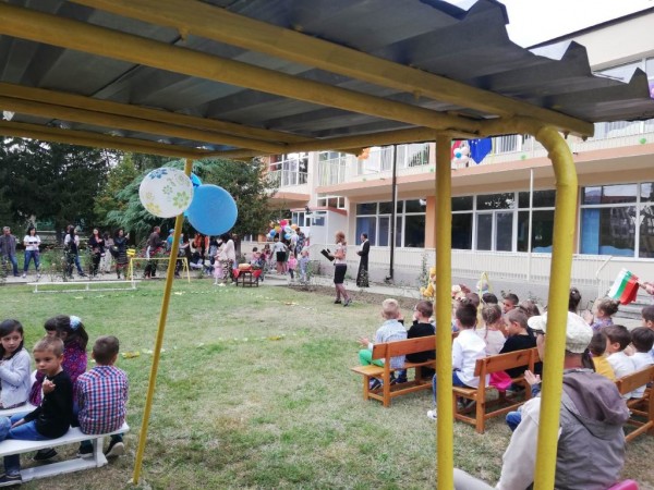 Детска градина №17 „Славейче“ отваря врати за децата след ремонт