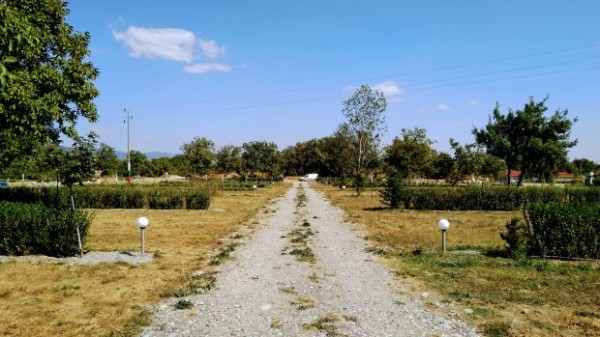 Догодина ще отвори най-големият къмпинг в Розовата долина