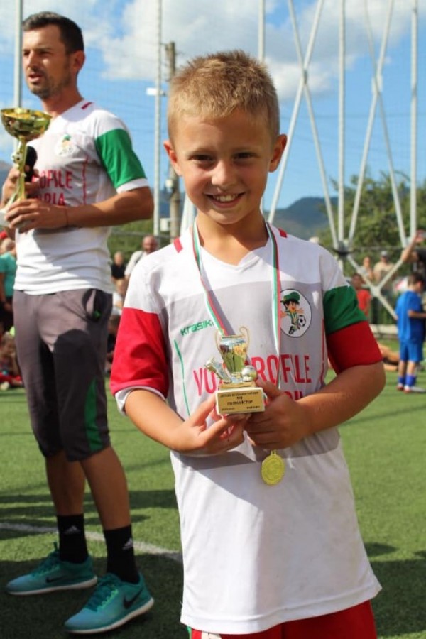 Казанлъшкият отбор е шампион в детски футболен турнир