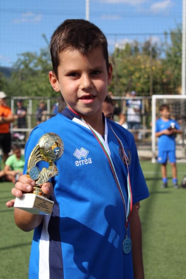 Казанлъшкият отбор е шампион в детски футболен турнир