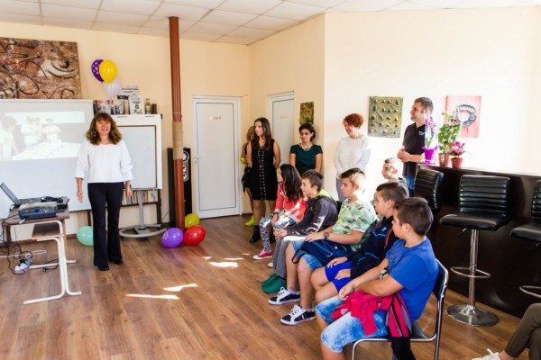 Детска академия по програмиране и роботика ИКТ Център отпразнува юбилей 101