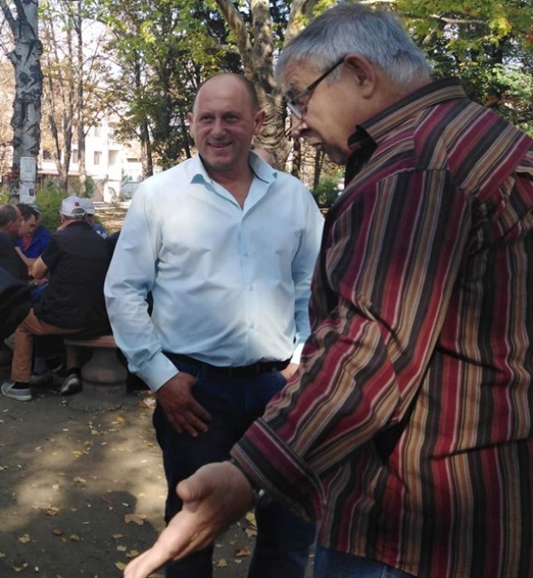 “Едно раздаване“ на картоиграчите за инж. Стоян Петров